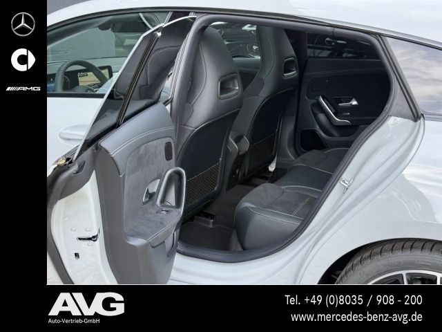 Mercedes-Benz CLA 200 AMG Line Shooting Brake