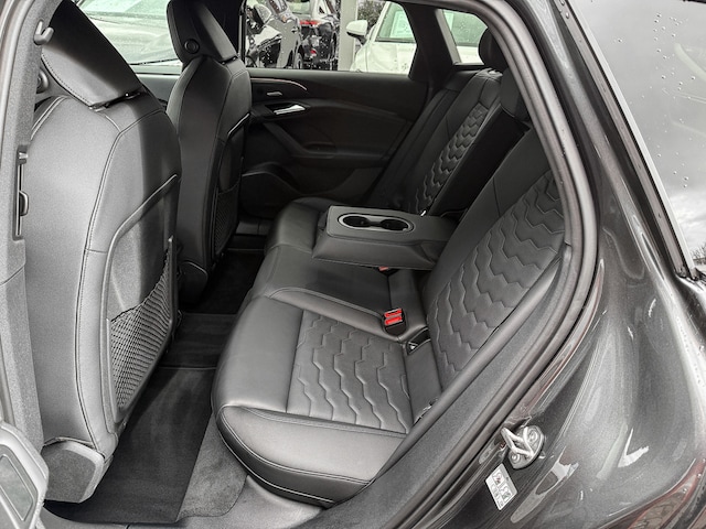 Audi A6 e-tron Avant Quattro