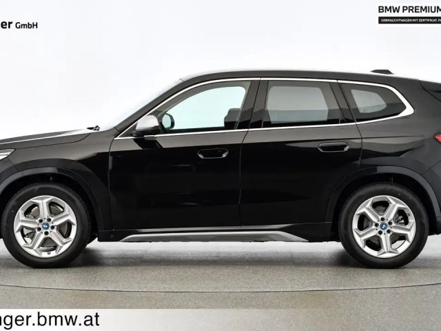 BMW iX1 xDrive30