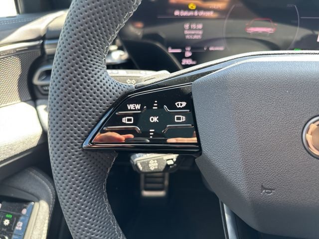 Audi A6 Avant Quattro S-Tronic