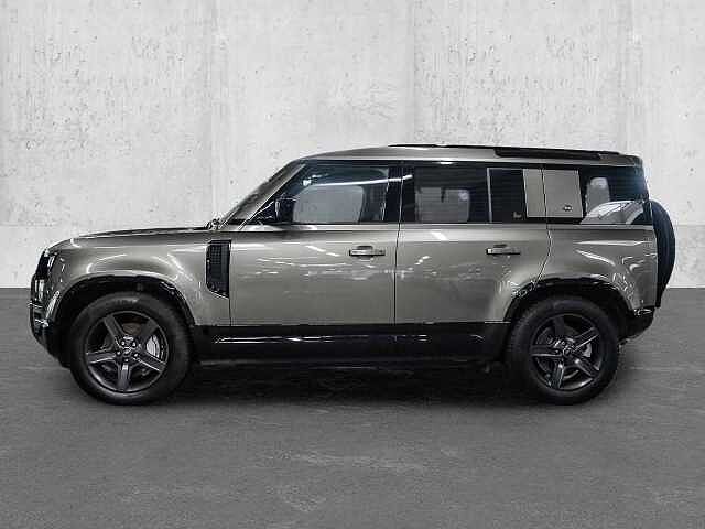 Land Rover Defender 110 Dynamic SE