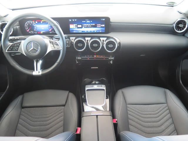 Mercedes-Benz A 180 7G-DCT Winter-P. LED Kamera Totwinkel DAB