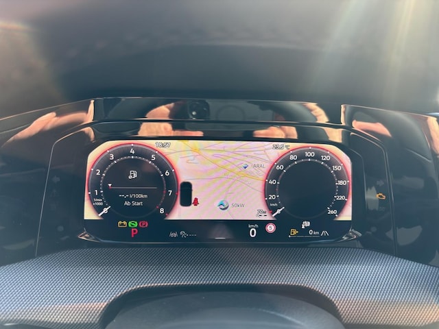 Volkswagen Golf 1.5 TSI DSG R-Line