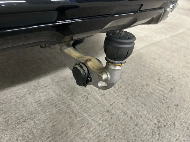 Mercedes-Benz GLC 300 4MATIC AMG Line