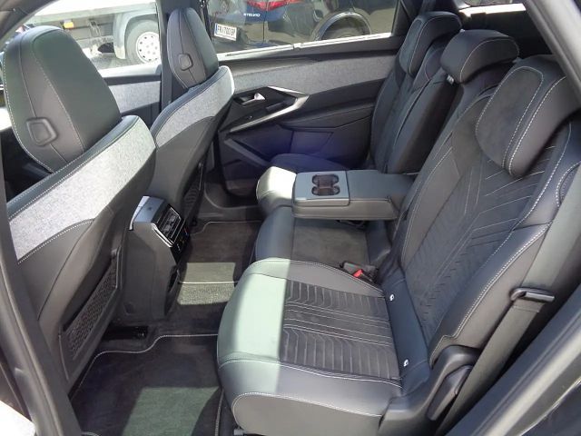 Peugeot E-5008 GT-Line