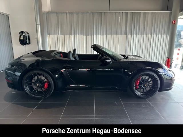 Porsche 992 4 Cabrio Carrera GTS