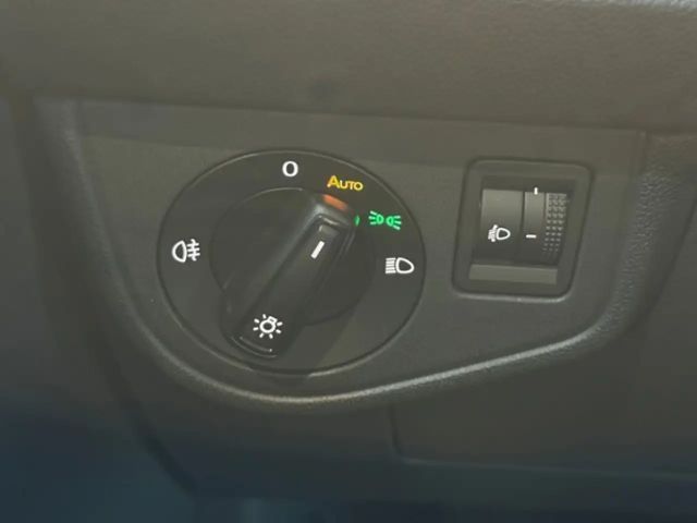 Volkswagen Polo 1.0 Basis