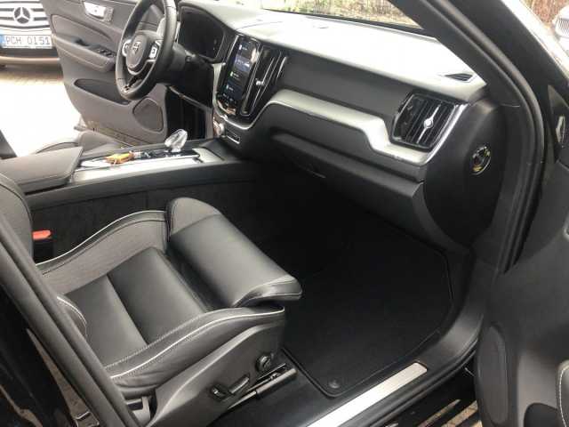Volvo XC60 AWD Plus