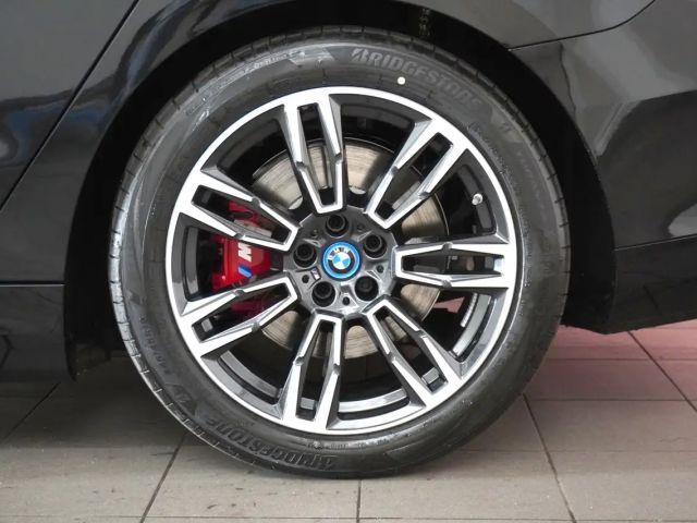 BMW i5 Sedan eDrive40
