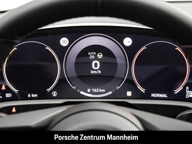 Porsche Taycan 4