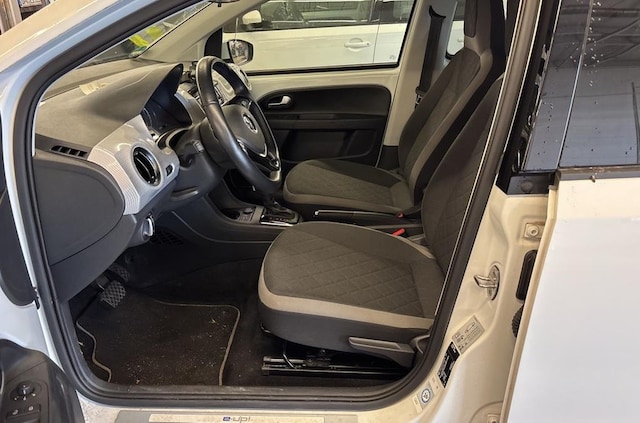 Volkswagen e-up! Plus Style