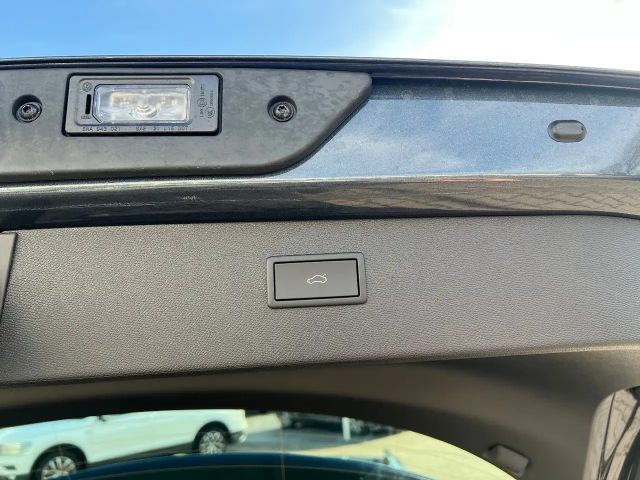 Cupra Formentor 1.5 eTSI *LED Navi Leder el. Heck ACC*