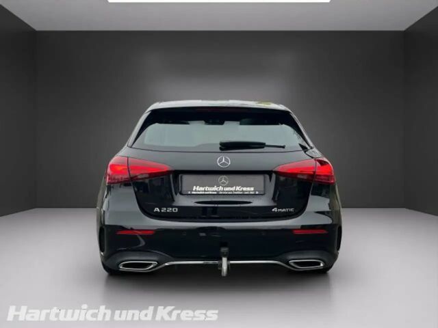 Mercedes-Benz A 220 4MATIC AMG Line