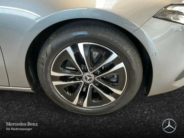 Mercedes-Benz A 220 4MATIC Progressive