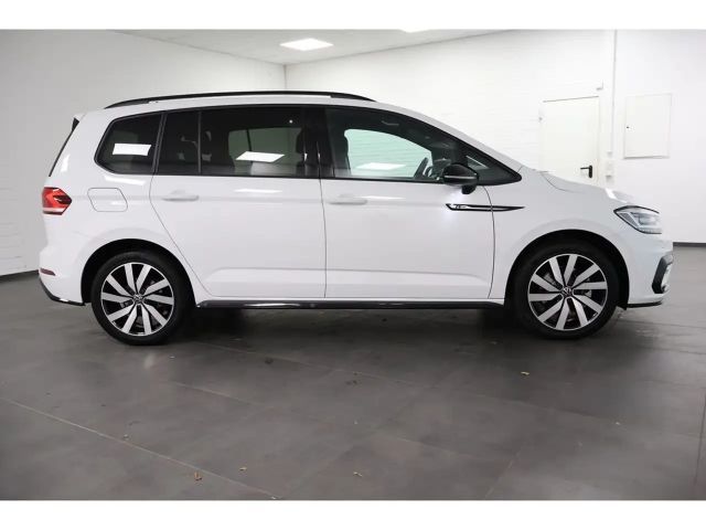 Volkswagen Touran 1.5 TSI DSG R-Line
