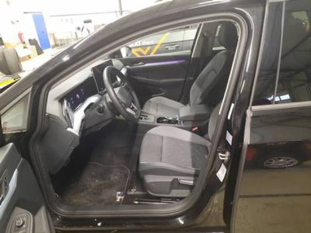 Volkswagen Golf 1.5 eTSI DSG Golf VIII IQ.Drive
