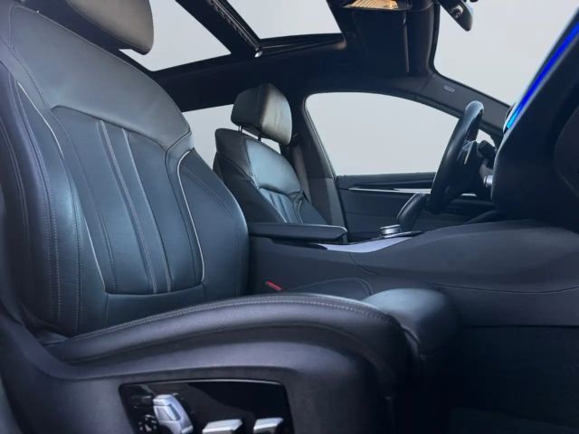 BMW 530 530d M-Sport Touring xDrive