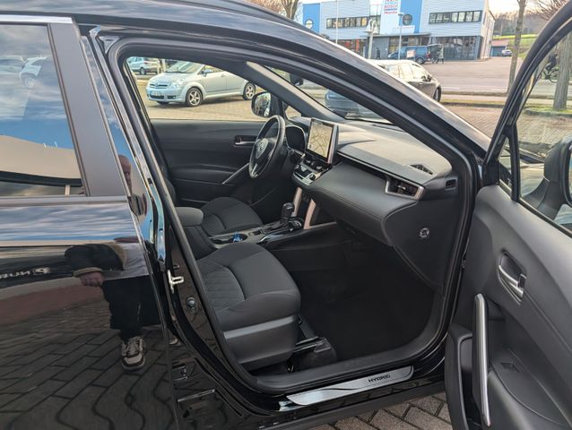 Toyota Corolla Cross 5-deurs Team D