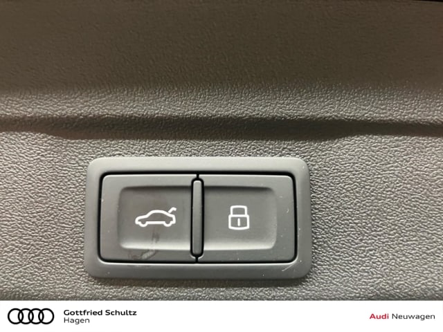 Audi A6 Avant Quattro S-Tronic