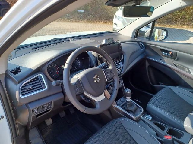 Suzuki S-Cross AllGrip Hybrid