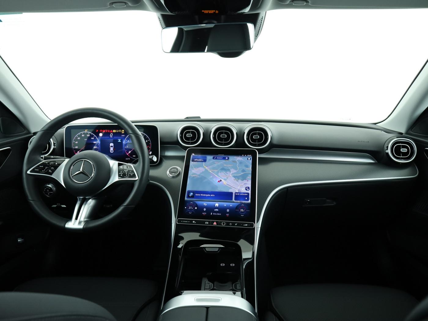 Mercedes-Benz C 200 AVANTGARDE Sedan