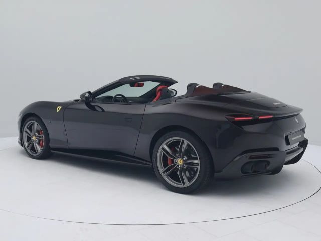 Ferrari Roma Spider