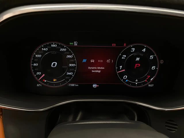 Jaguar F-Pace AWD SVR