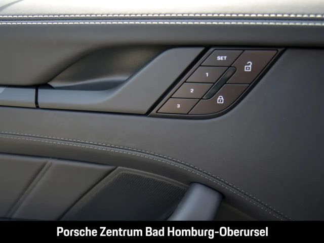 Porsche 992 Carrera Coupé GTS