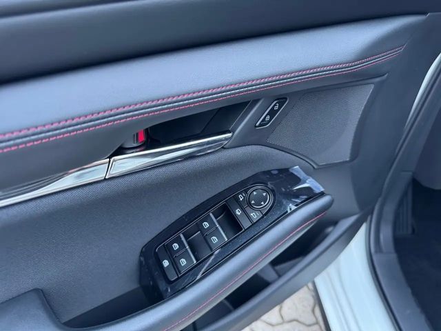 Mazda 3 2.5L Homura SkyActiv e-Skyactiv