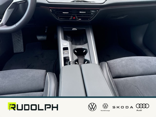 Volkswagen Passat 1.5 eTSI Business DSG