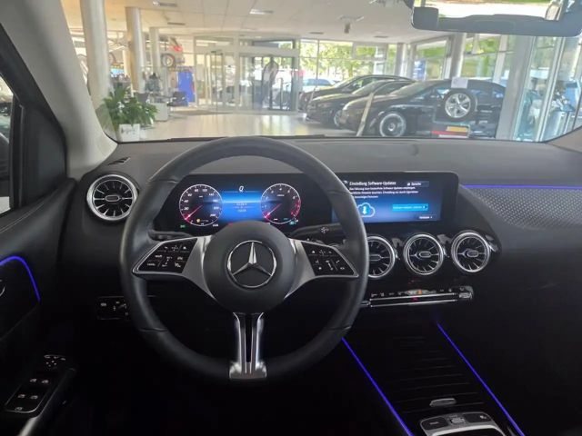 Mercedes-Benz B 200 Progressive Sedan