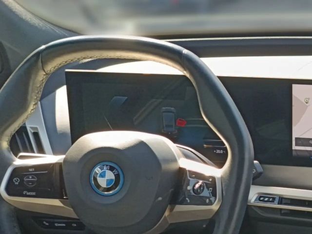 BMW iX xDrive40
