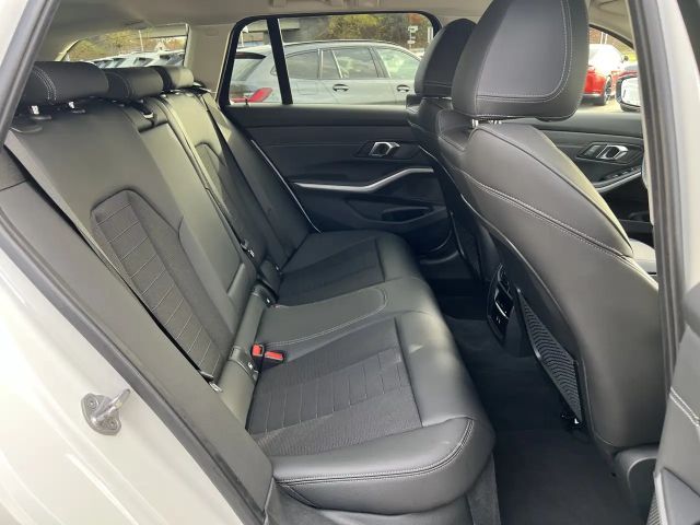 BMW 320 320d Touring xDrive