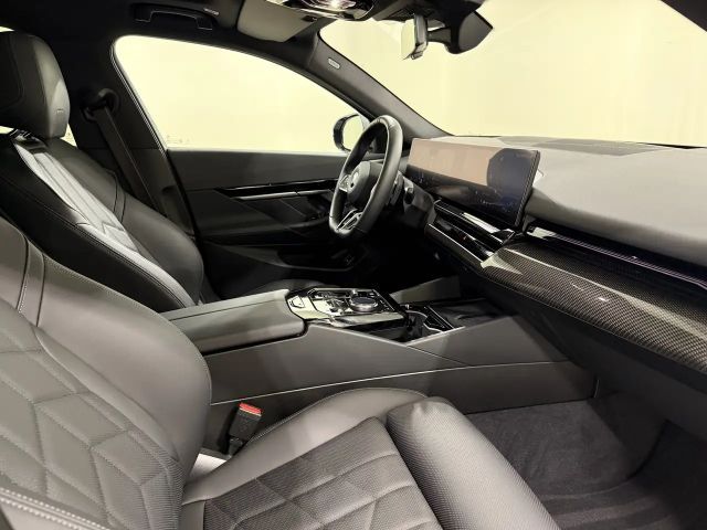 BMW 540 540d M-Sport Touring xDrive