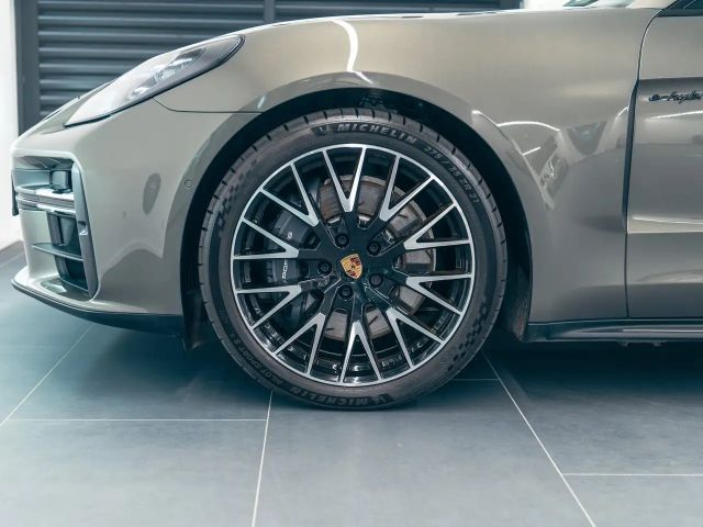 Porsche Panamera 4 E-Hybrid