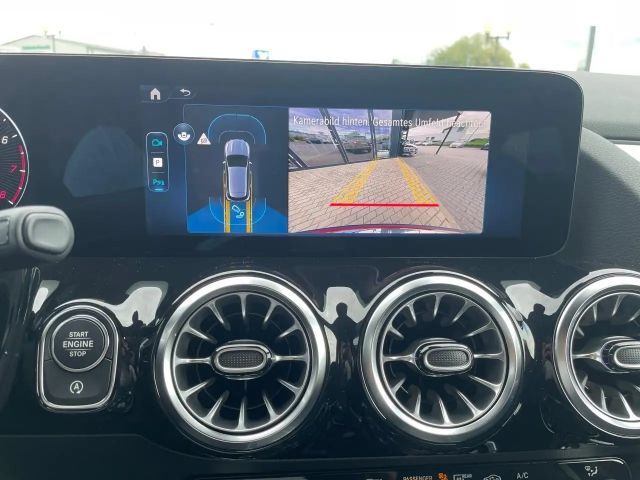 Mercedes-Benz GLA 180 AMG Line