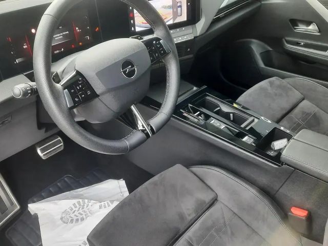 Opel Astra Sports Tourer Ultimate