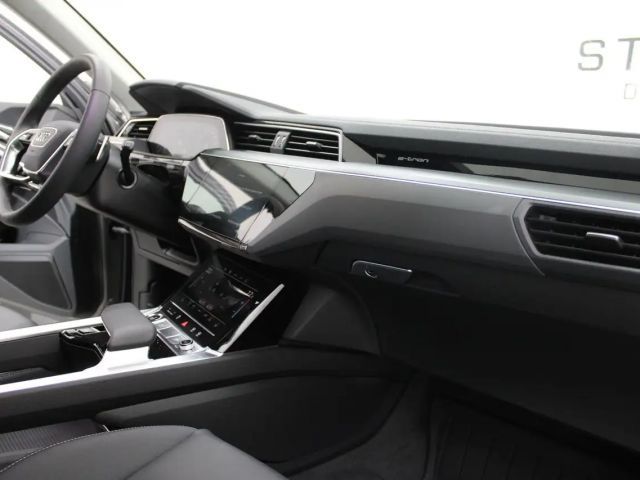 Audi Q8 e-tron 55 Business Quattro