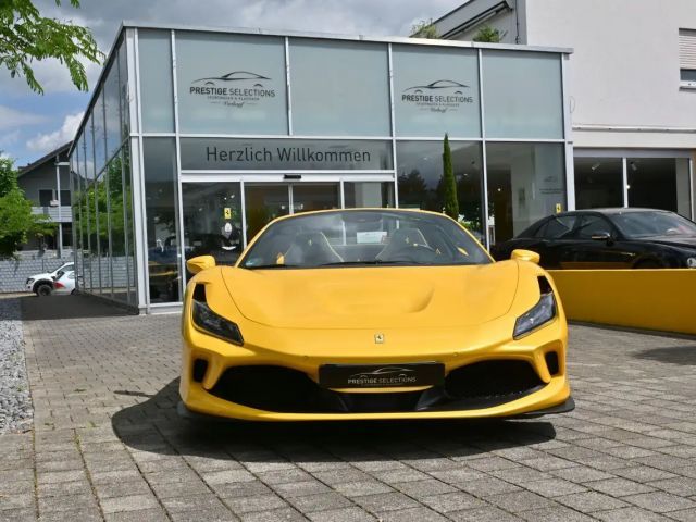 Ferrari F8 Spider