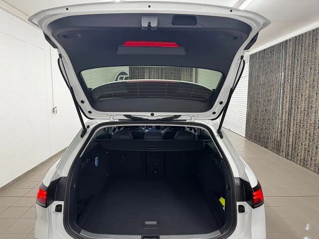 Volkswagen Passat ACT Business DSG Variant