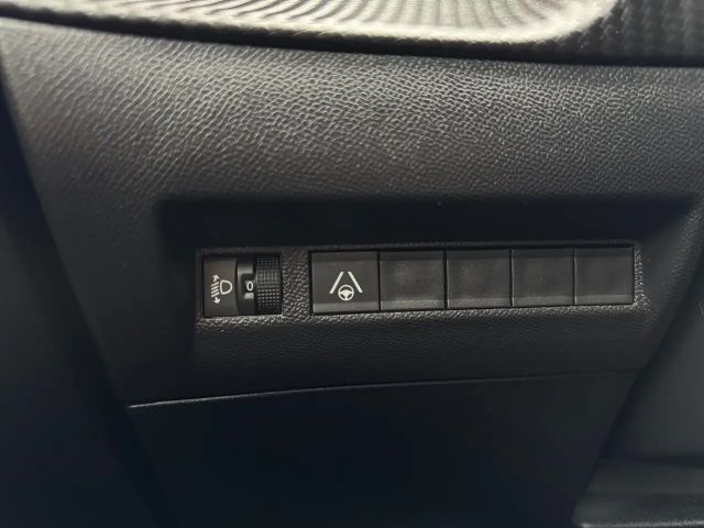 Peugeot 2008 Allure Pack EAT8 PureTech