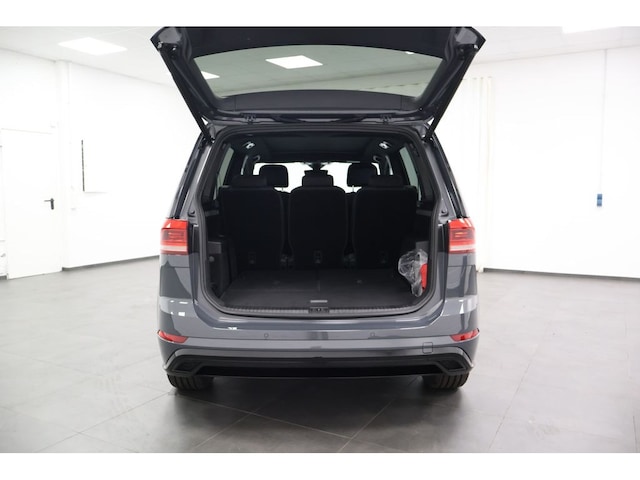 Volkswagen Touran 1.5 TSI DSG R-Line