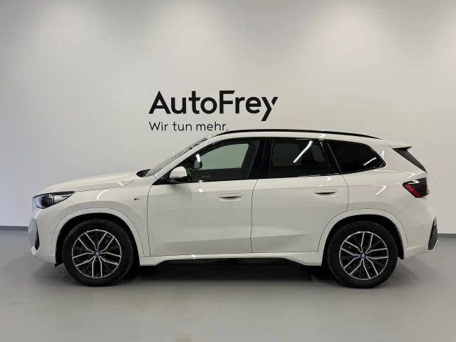 BMW iX1 xDrive30