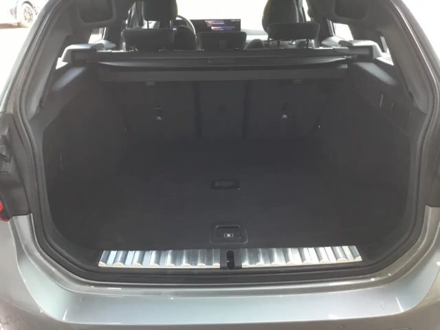 BMW 330 330i M-Sport Touring xDrive