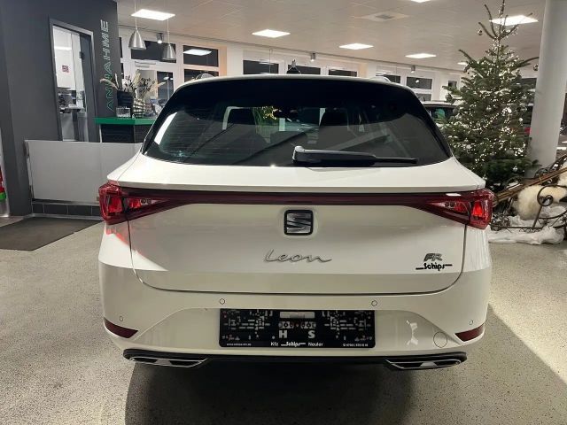 Seat Leon 1.5 eTSI DSG FR-lijn Sportstourer