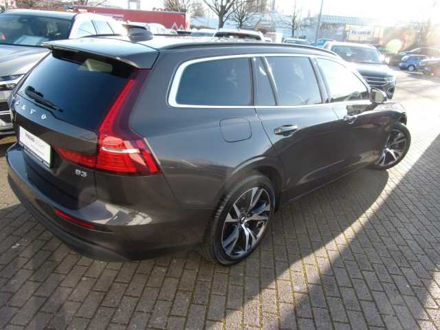 Volvo V60 Core