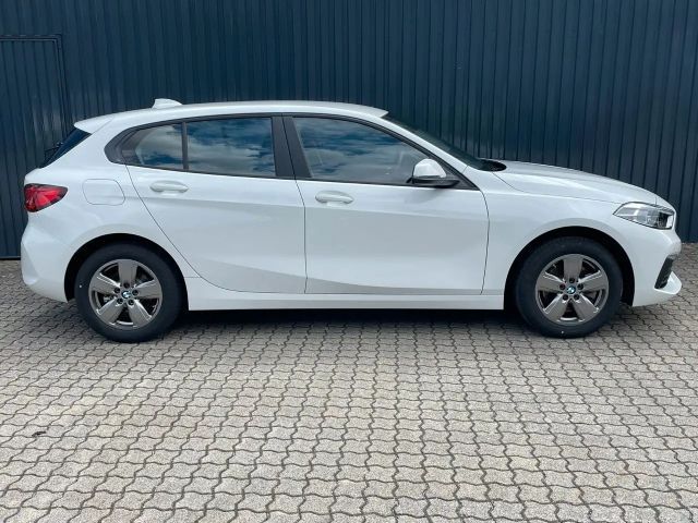 BMW 116 116i 5-deurs Sedan