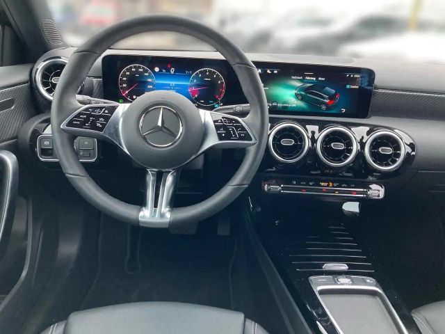 Mercedes-Benz A 180 Progressive