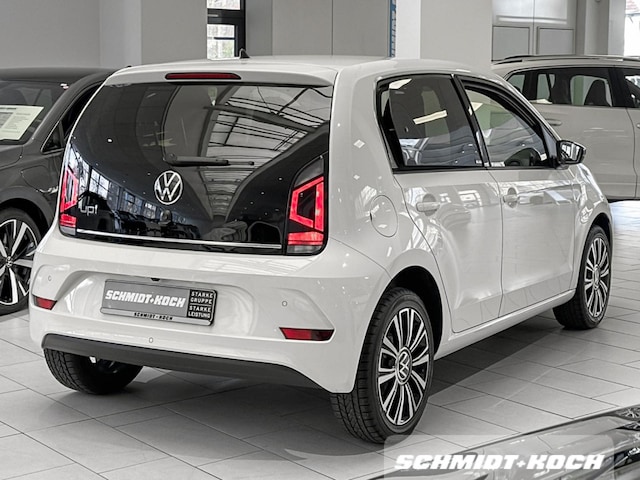 Volkswagen up! Active