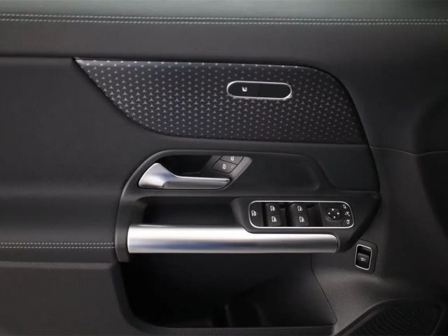 Mercedes-Benz GLA 180 Progressive